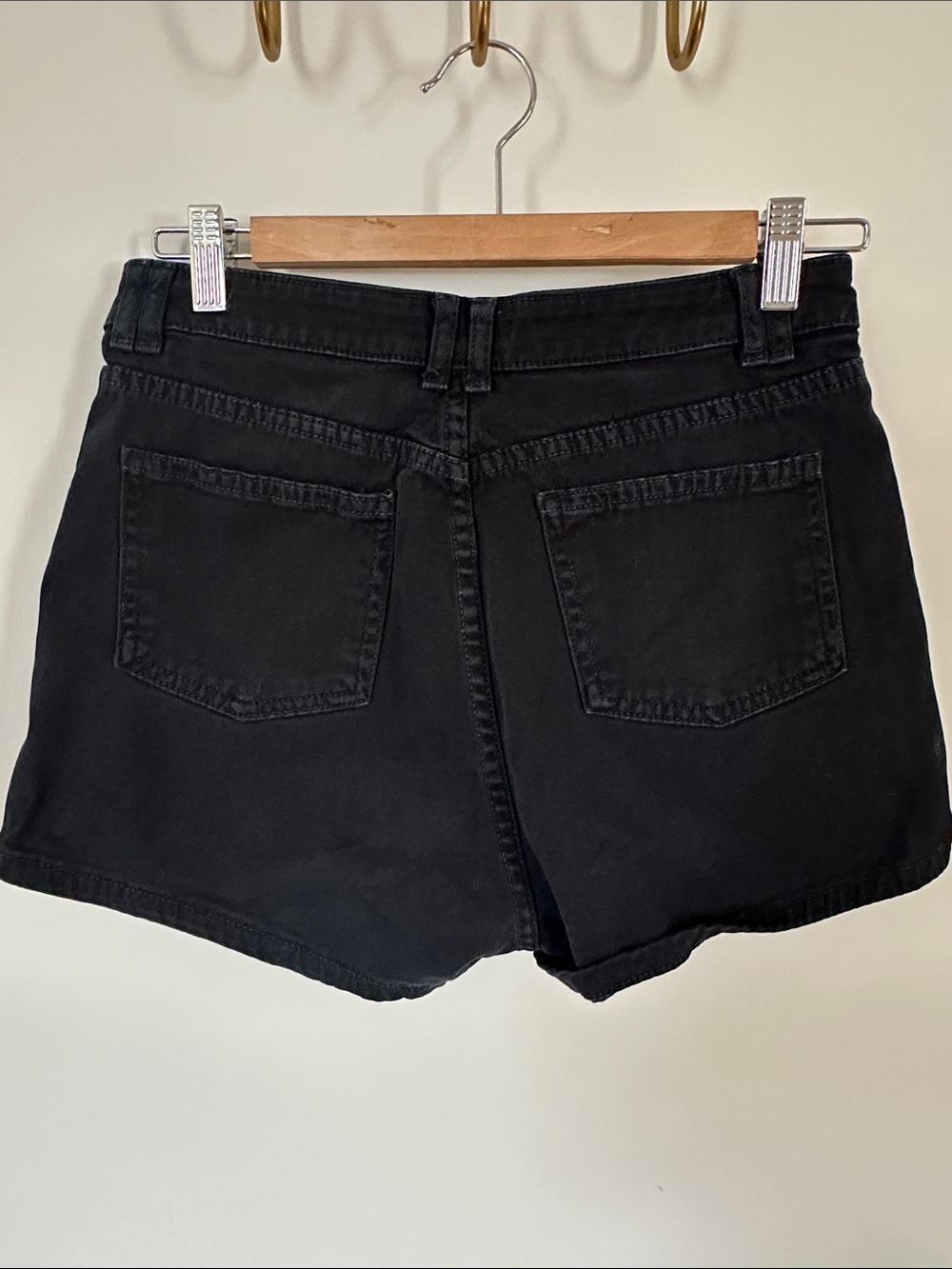 Women's Black High-Rise Denim Shorts - Picture 3 of 4